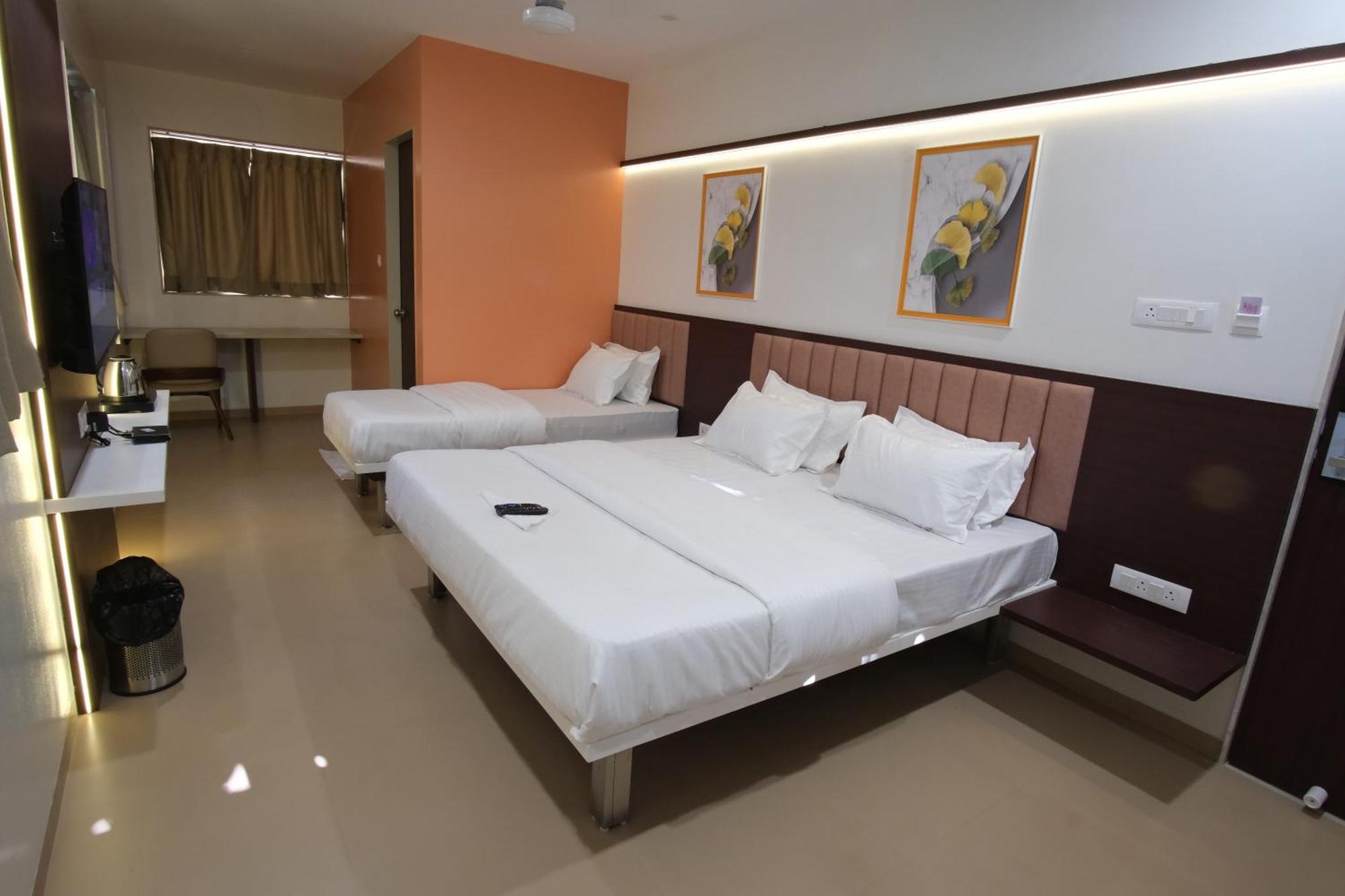 Hotel Haldi Nashik Εξωτερικό φωτογραφία