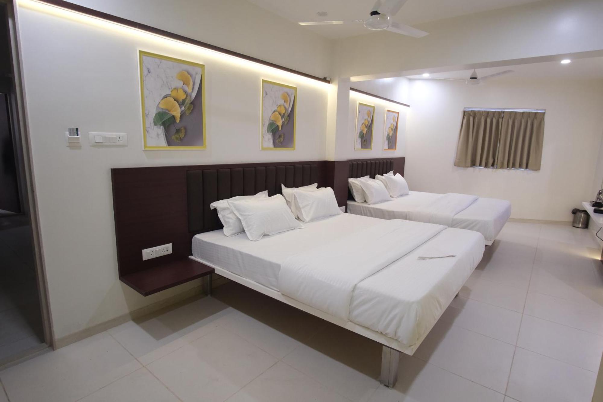 Hotel Haldi Nashik Εξωτερικό φωτογραφία
