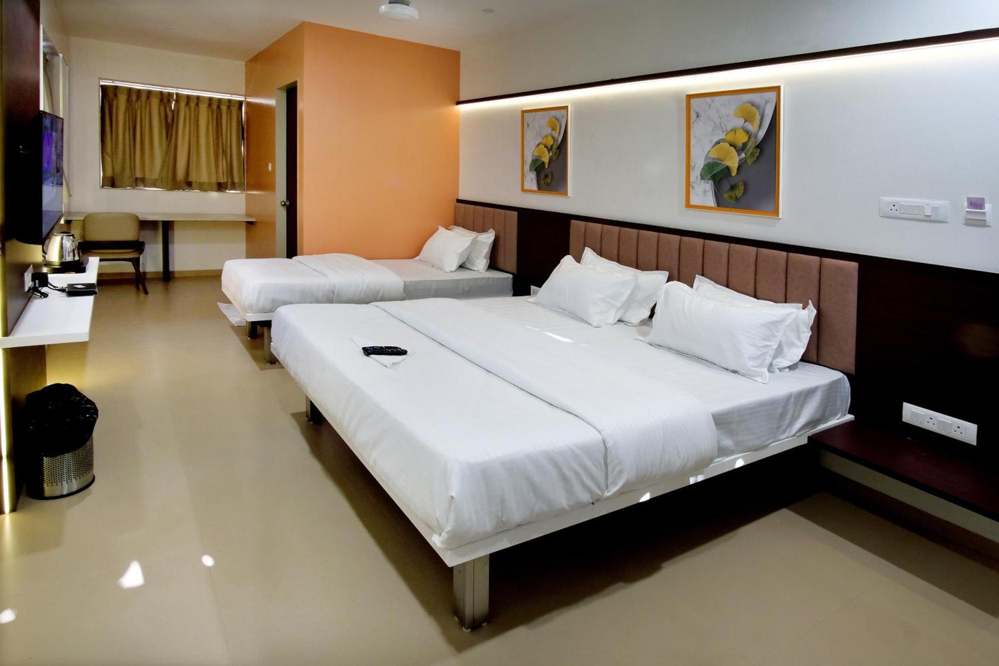 Hotel Haldi Nashik Εξωτερικό φωτογραφία